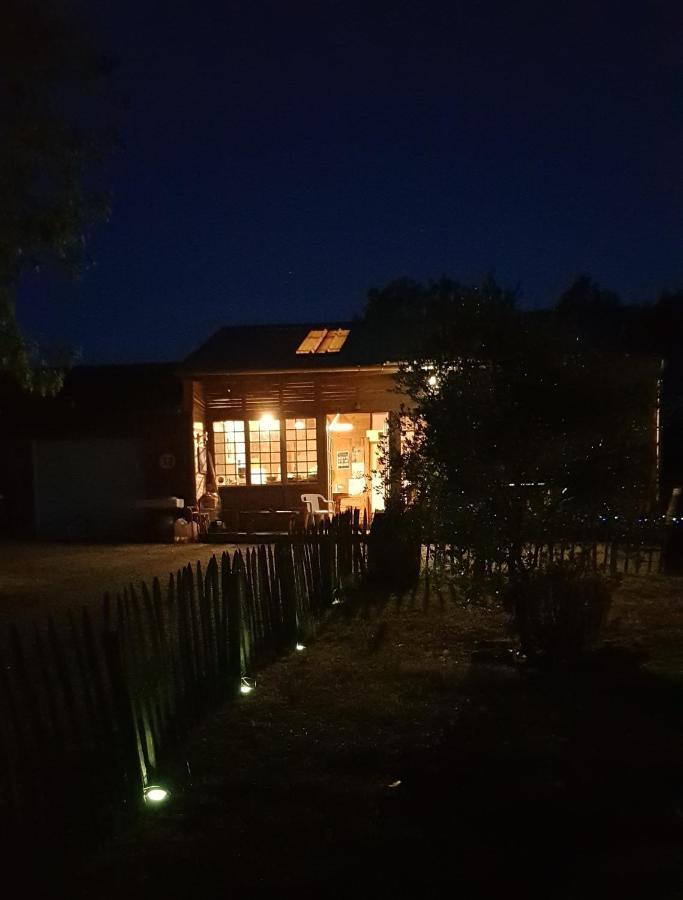 Camping La Petite Houmee Curzay-sur-Vonne Dış mekan fotoğraf