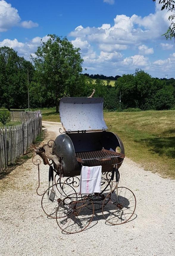Camping La Petite Houmee Curzay-sur-Vonne Dış mekan fotoğraf