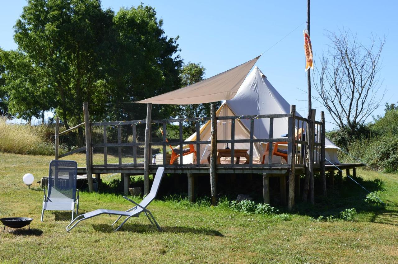 Camping La Petite Houmee Curzay-sur-Vonne Dış mekan fotoğraf