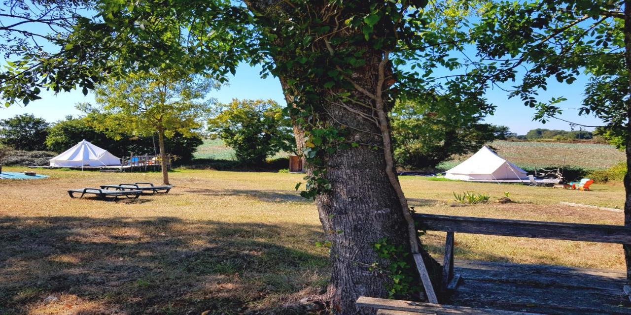 Camping La Petite Houmee Curzay-sur-Vonne Dış mekan fotoğraf